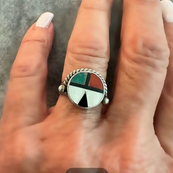 Early Vintage Native American Zuni Kachina Sun God Ring Inlaid Gemstones - Picture 7 of 8